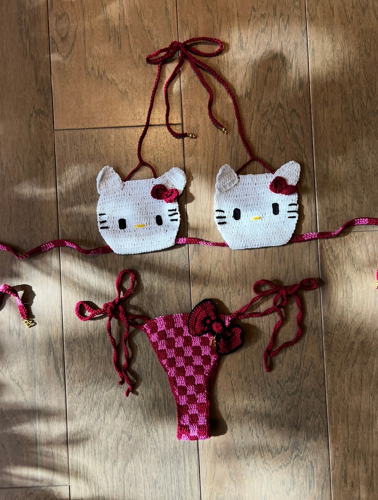Bikini Hello Kitty + Pareo